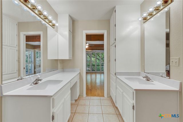 1380 Ponderosa Drive, New Braunfels, TX 78132