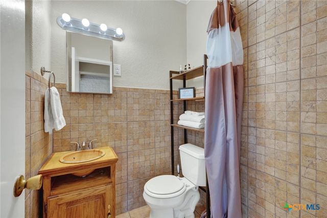 1380 Ponderosa Drive, New Braunfels, TX 78132