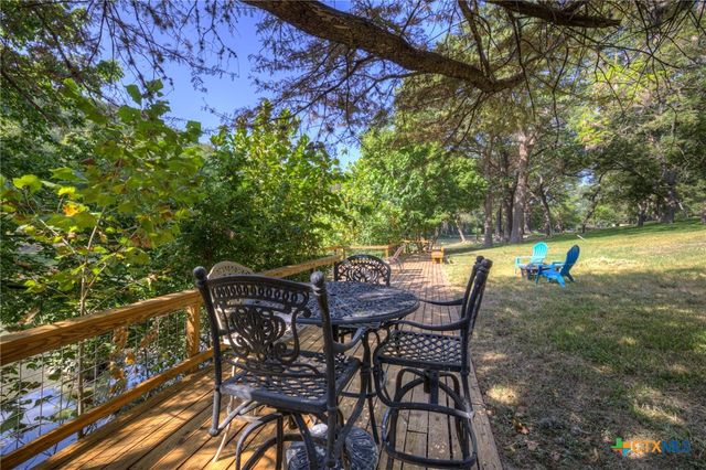 1380 Ponderosa Drive, New Braunfels, TX 78132