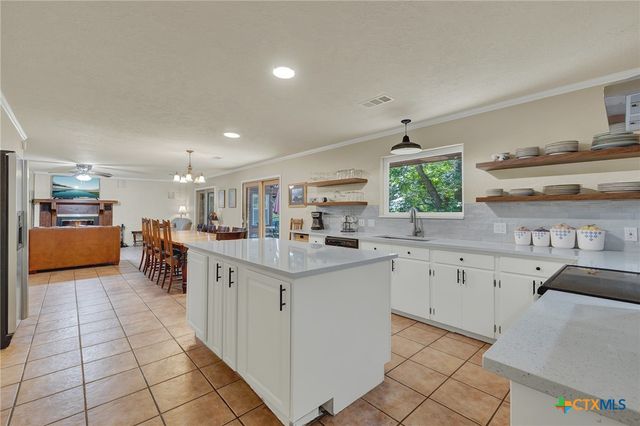 1380 Ponderosa Drive, New Braunfels, TX 78132
