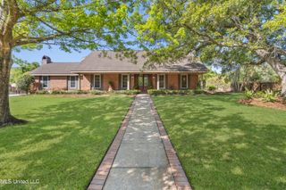 2629 Park View Drive, Biloxi, MS 39531