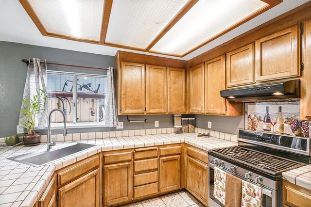 1755 3rd St, Lincoln, CA 95648