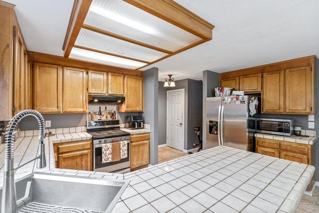 1755 3rd St, Lincoln, CA 95648