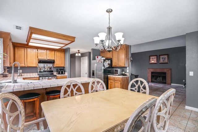 1755 3rd St, Lincoln, CA 95648