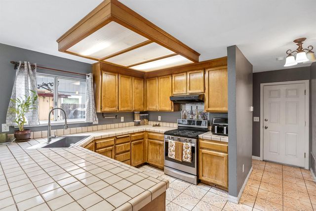 1755 3rd St, Lincoln, CA 95648