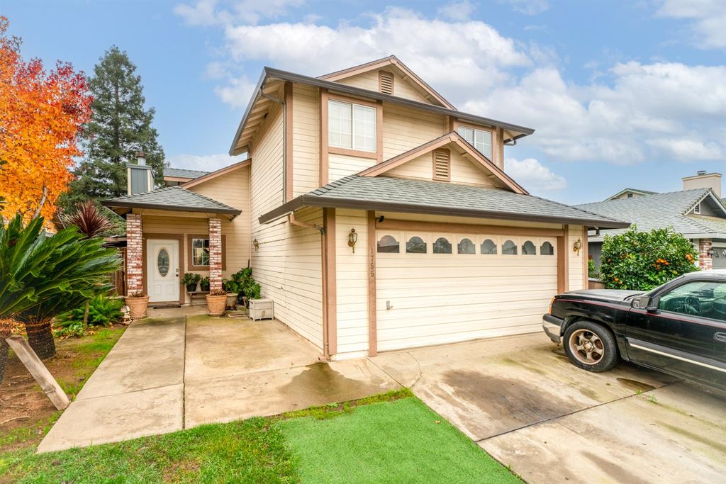 1755 3rd St, Lincoln, CA 95648