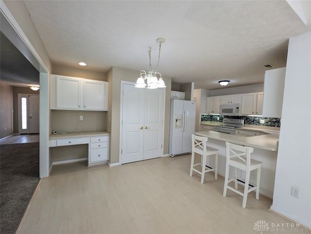 107 Settlers Trail, Englewood, OH 45322