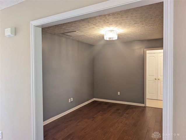 107 Settlers Trail, Englewood, OH 45322