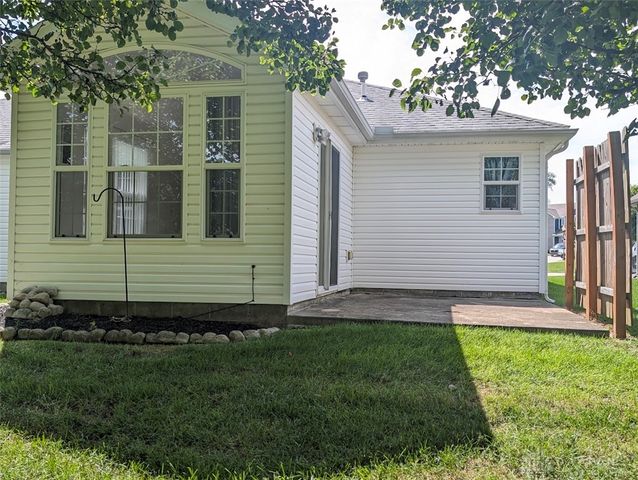 107 Settlers Trail, Englewood, OH 45322