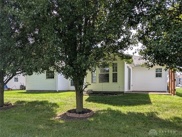 107 Settlers Trail, Englewood, OH 45322