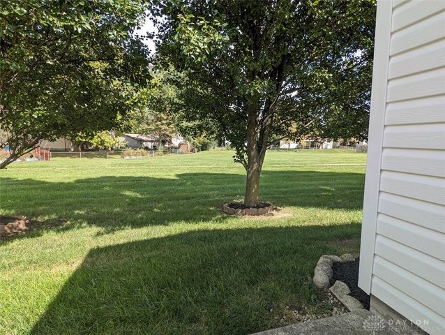 107 Settlers Trail, Englewood, OH 45322