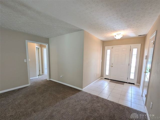 107 Settlers Trail, Englewood, OH 45322
