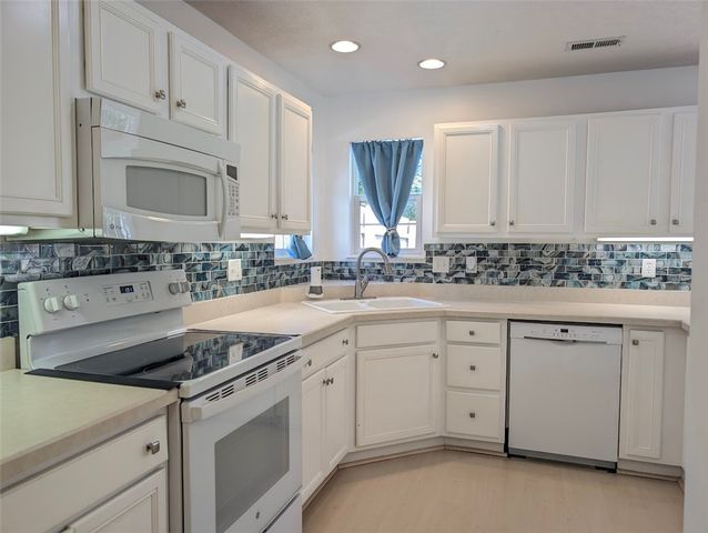 107 Settlers Trail, Englewood, OH 45322