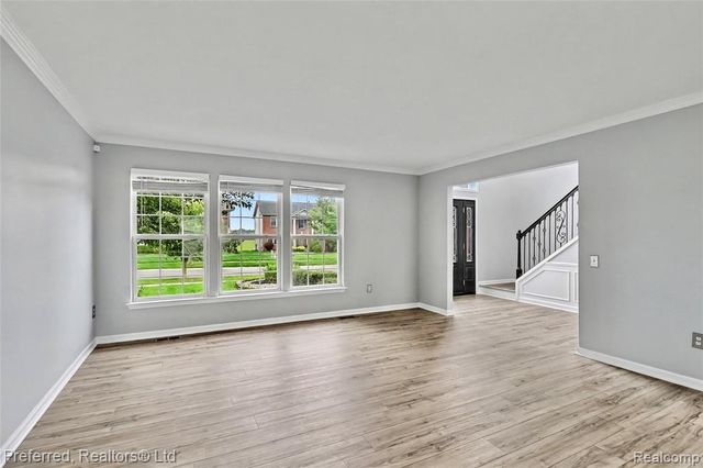 27886 Bluebird Drive, Flat Rock, MI 48134