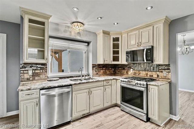 27886 Bluebird Drive, Flat Rock, MI 48134