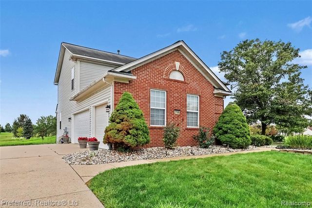 27886 Bluebird Drive, Flat Rock, MI 48134