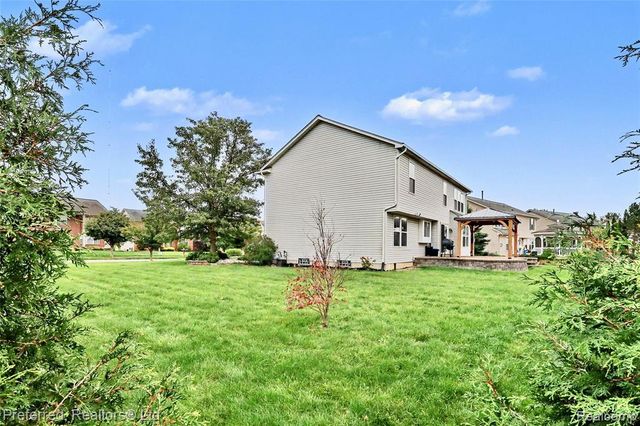 27886 Bluebird Drive, Flat Rock, MI 48134