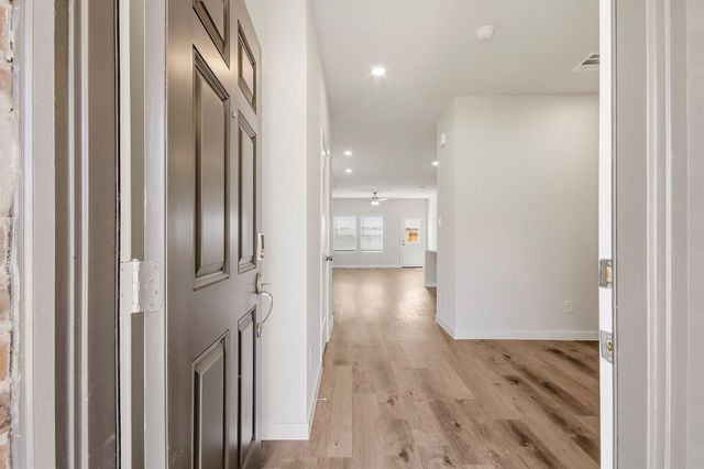 1885 Redwood Lane, Dayton, TX 77535