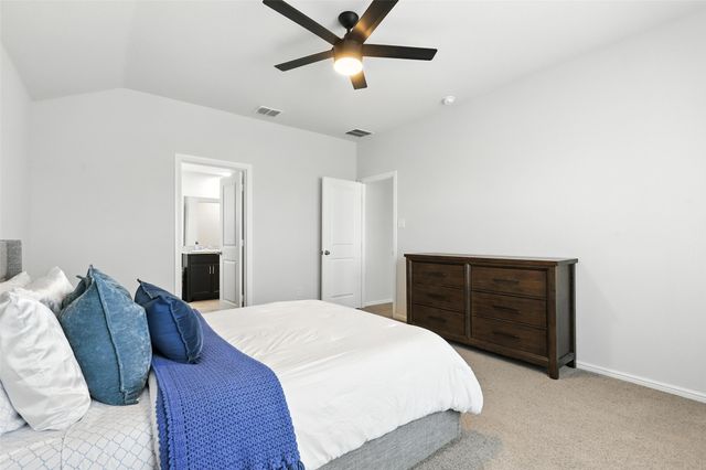 3441 Valley Bend Drive, Fort Worth, TX 76123