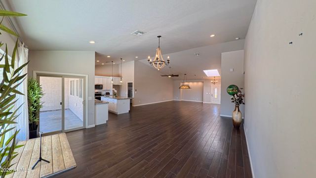 10117 E CHESTNUT Drive, Sun Lakes, AZ 85248