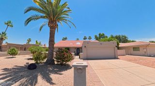 10117 E CHESTNUT Drive, Sun Lakes, AZ 85248