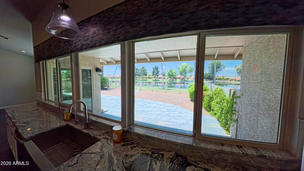 Image 16 of property listing at 10117 E CHESTNUT Drive, Sun Lakes, AZ 85248