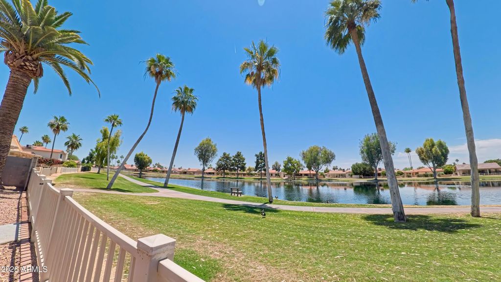 Image 42 of property listing at 10117 E CHESTNUT Drive, Sun Lakes, AZ 85248