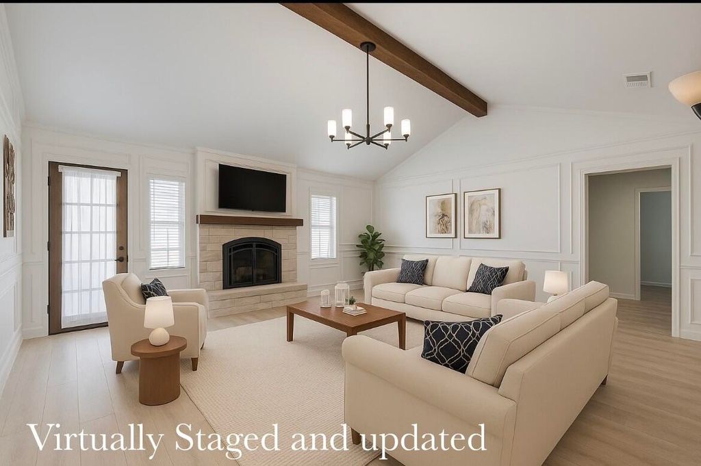 Image 9 of property listing at 3849 Sunset Drive, San Angelo, TX 76904