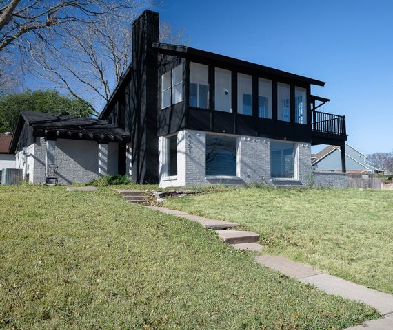 4121 Cedar Creek Drive, Garland, TX 75043