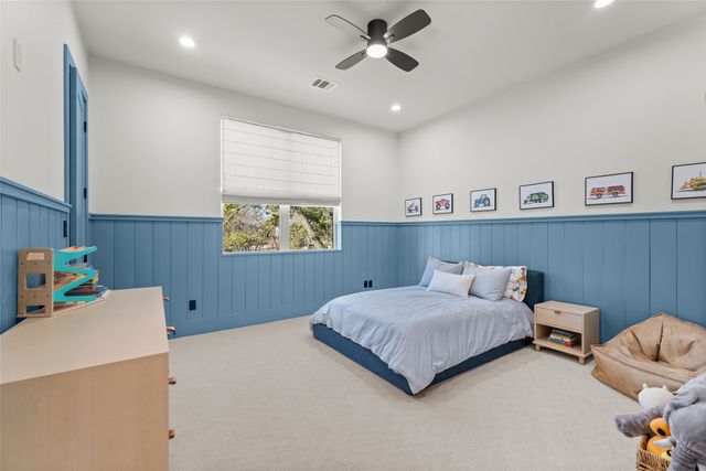 9000 Forest Hills Boulevard, Dallas, TX 75218