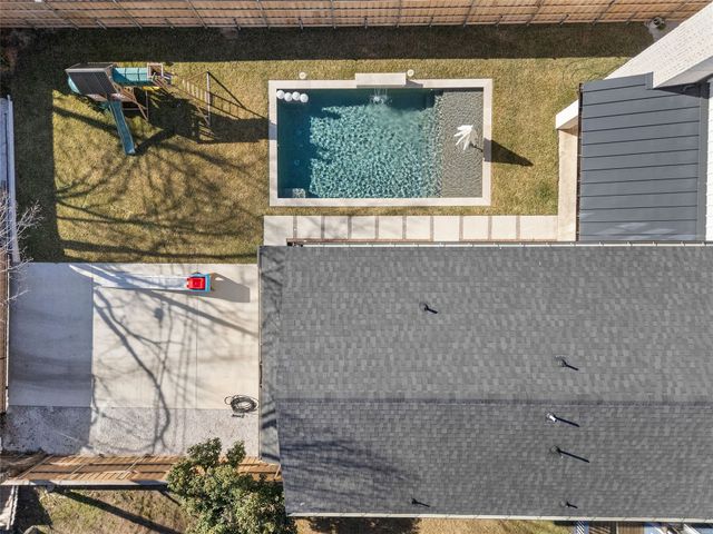 9000 Forest Hills Boulevard, Dallas, TX 75218