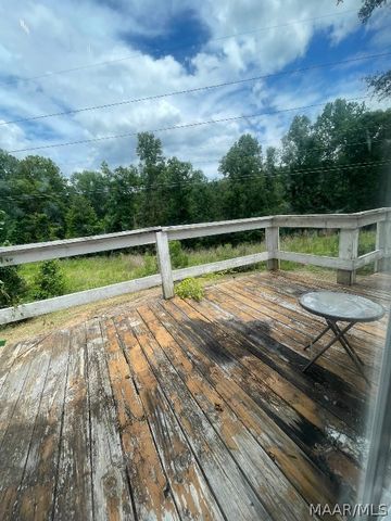 73 County Road 869 Road, Valley Grande, AL 36701