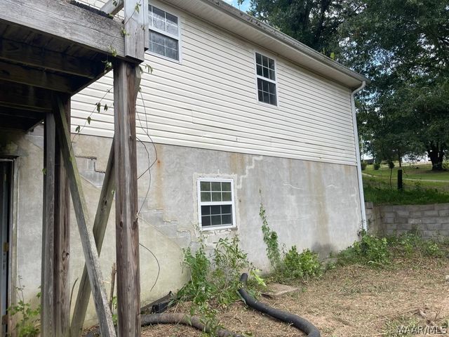 73 County Road 869 Road, Valley Grande, AL 36701