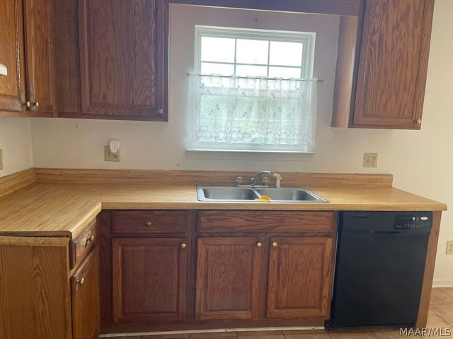 73 County Road 869 Road, Valley Grande, AL 36701