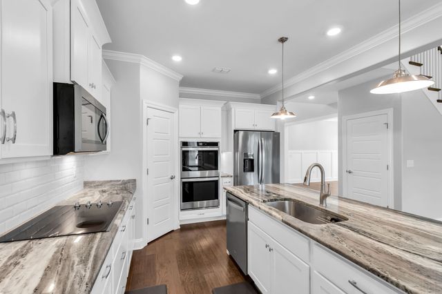 4314 Attleboro Dr, Murfreesboro, TN 37128