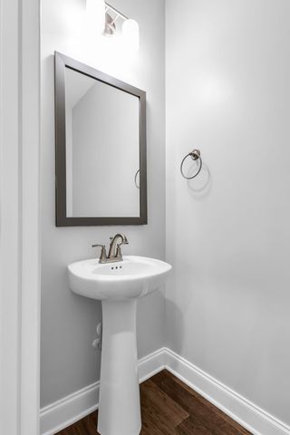 4314 Attleboro Dr, Murfreesboro, TN 37128