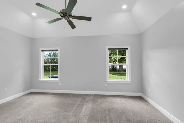 4314 Attleboro Dr, Murfreesboro, TN 37128