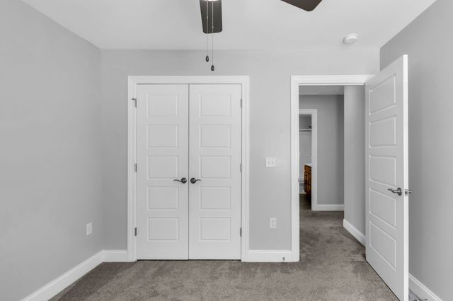 4314 Attleboro Dr, Murfreesboro, TN 37128