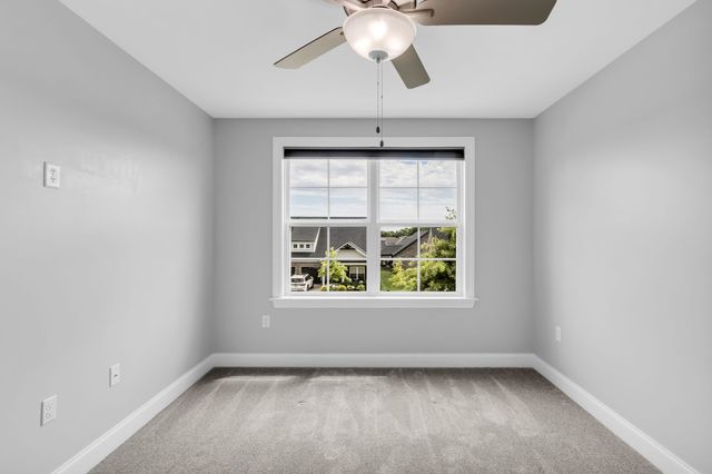 4314 Attleboro Dr, Murfreesboro, TN 37128