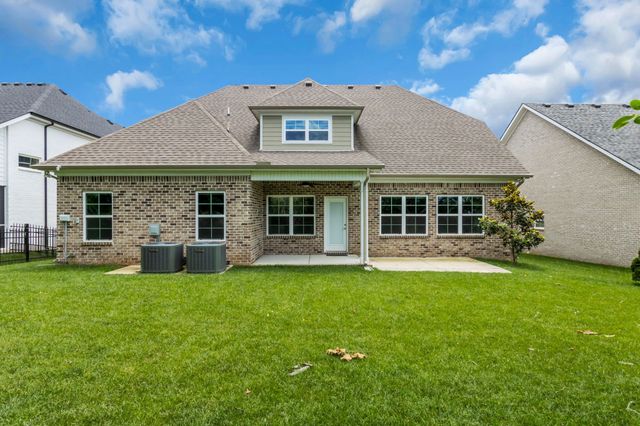 4314 Attleboro Dr, Murfreesboro, TN 37128