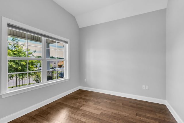 4314 Attleboro Dr, Murfreesboro, TN 37128
