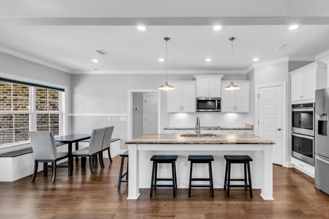4314 Attleboro Dr, Murfreesboro, TN 37128