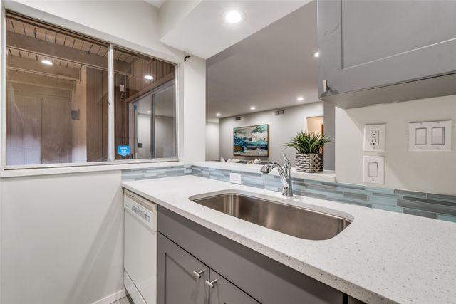 5130 Amesbury Drive 103, Dallas, TX 75206