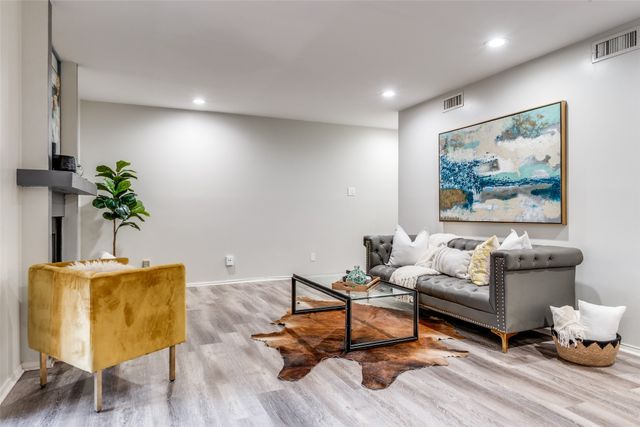 5130 Amesbury Drive 103, Dallas, TX 75206