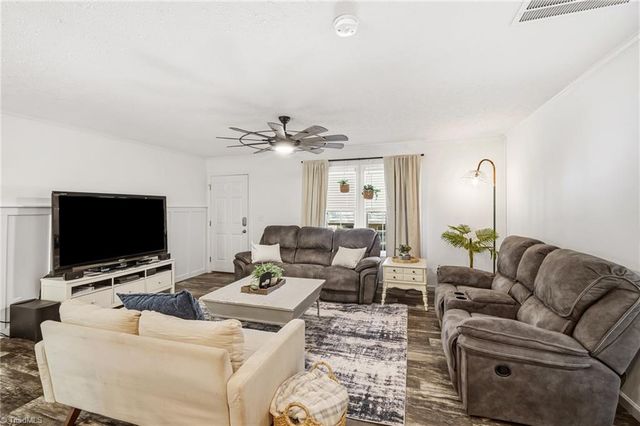 300 S Union Grove Road, Lexington, NC 27295