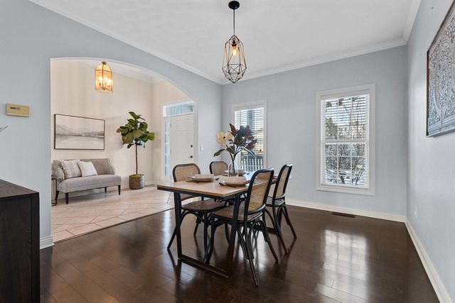 825 YORKSHIRE ROAD, Neenah, WI 54956