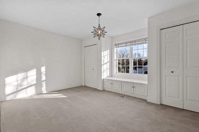 825 YORKSHIRE ROAD, Neenah, WI 54956