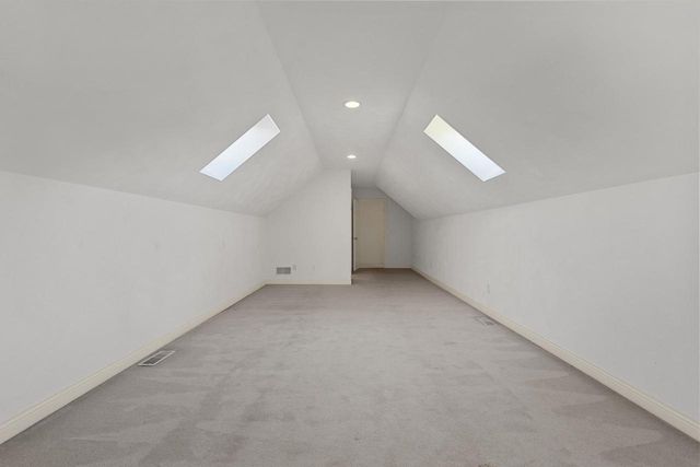 825 YORKSHIRE ROAD, Neenah, WI 54956