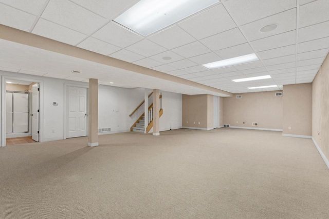 825 YORKSHIRE ROAD, Neenah, WI 54956