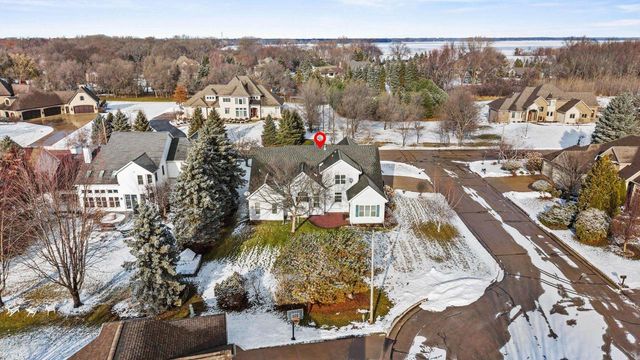 825 YORKSHIRE ROAD, Neenah, WI 54956